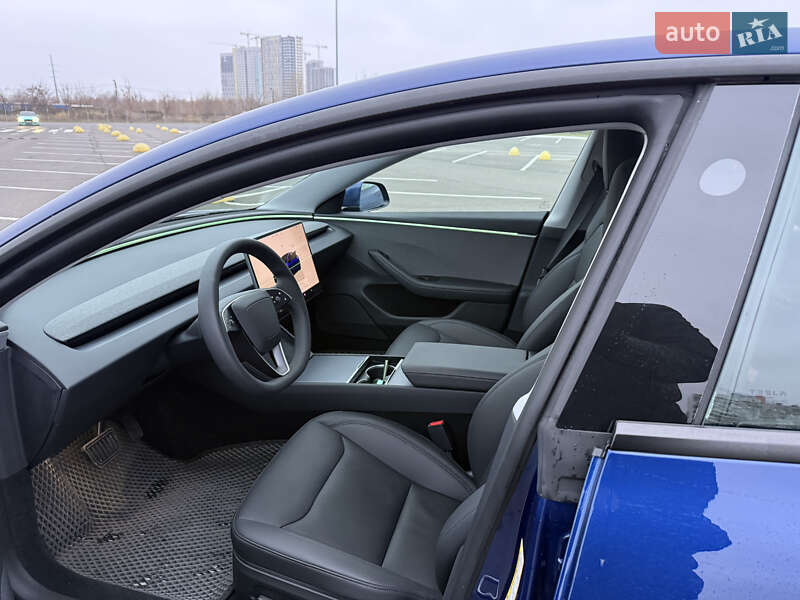 Седан Tesla Model 3 2025 в Киеве фото 11 Седан Tesla Model 3 2025 в Киеве