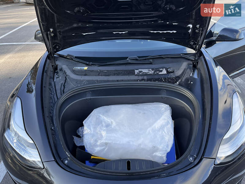 Седан Tesla Model 3 2018 в Киеве фото 17 Седан Tesla Model 3 2018 в Киеве