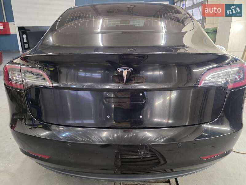 Седан Tesla Model 3 2018 в Львове фото 19 Седан Tesla Model 3 2018 в Львове
