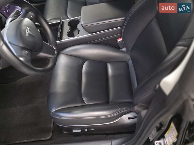 Седан Tesla Model 3 2018 в Львове фото 11 Седан Tesla Model 3 2018 в Львове
