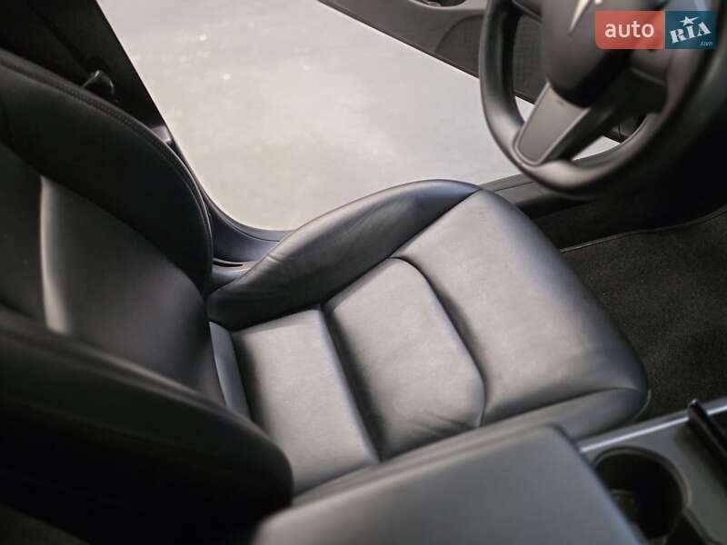 Седан Tesla Model 3 2018 в Львове фото 27 Седан Tesla Model 3 2018 в Львове