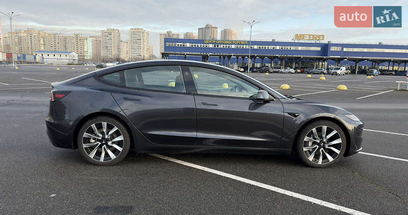 Седан Tesla Model 3 2024 в Киеве фото 4 Седан Tesla Model 3 2024 в Киеве