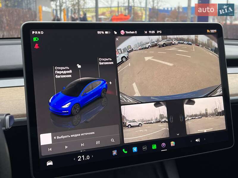 Седан Tesla Model 3 2022 в Киеве