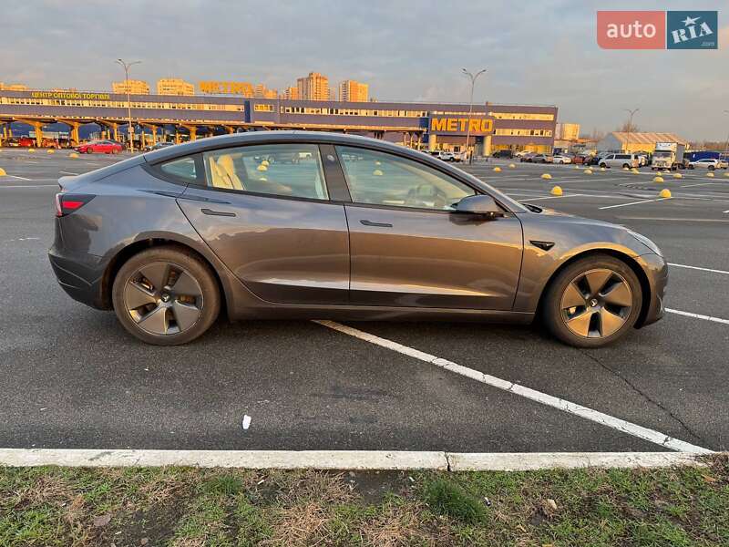 Седан Tesla Model 3 2023 в Киеве фото 4 Седан Tesla Model 3 2023 в Киеве