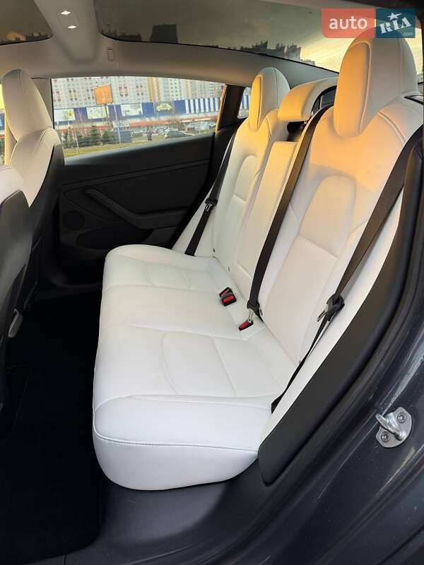 Седан Tesla Model 3 2023 в Киеве фото 11 Седан Tesla Model 3 2023 в Киеве