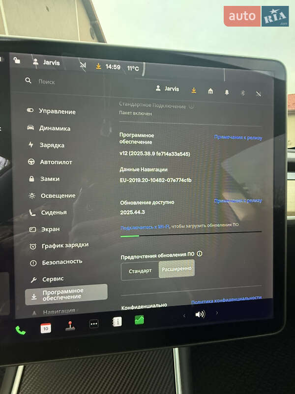 Седан Tesla Model 3 2020 в Львове