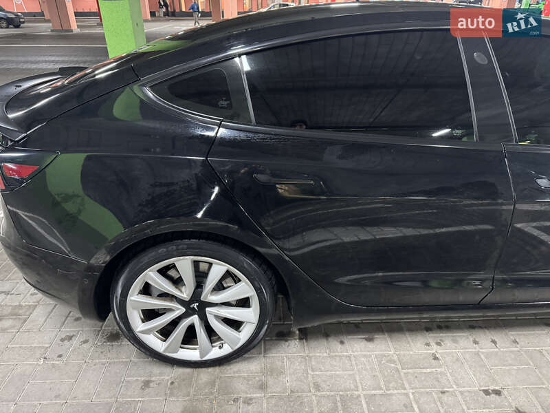 Седан Tesla Model 3 2019 в Киеве фото 14 Седан Tesla Model 3 2019 в Киеве