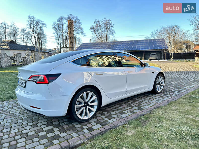 Седан Tesla Model 3 2020 в Калуше фото 8 Седан Tesla Model 3 2020 в Калуше