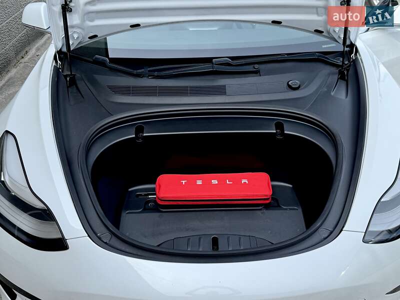 Седан Tesla Model 3 2019 в Дніпрі фото 16 Седан Tesla Model 3 2019 в Дніпрі