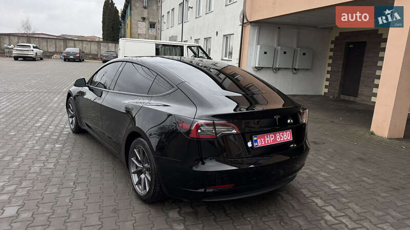 Седан Tesla Model 3 2021 в Луцке фото 13 Седан Tesla Model 3 2021 в Луцке