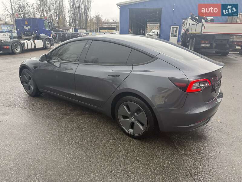 Седан Tesla Model 3 2022 в Киеве фото 14 Седан Tesla Model 3 2022 в Киеве