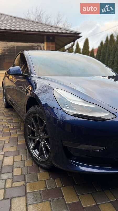 Седан Tesla Model 3 2019 в Харкові