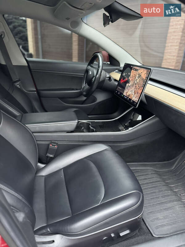 Седан Tesla Model 3 2019 в Софиевской Борщаговке фото 12 Седан Tesla Model 3 2019 в Софиевской Борщаговке