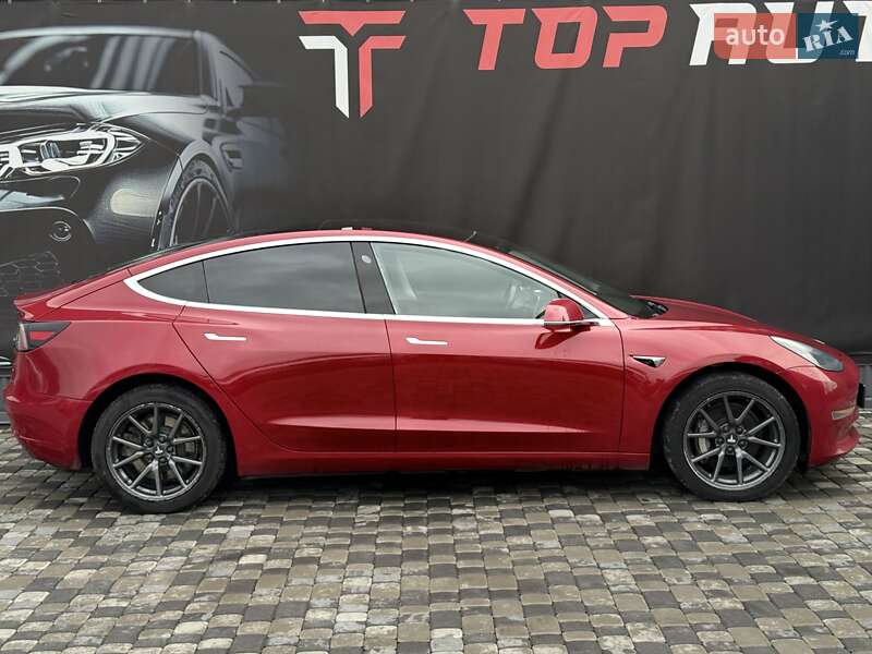 Седан Tesla Model 3 2018 в Львове фото 12 Седан Tesla Model 3 2018 в Львове