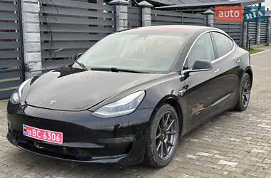Седан Tesla Model 3 2019 в Луцьку