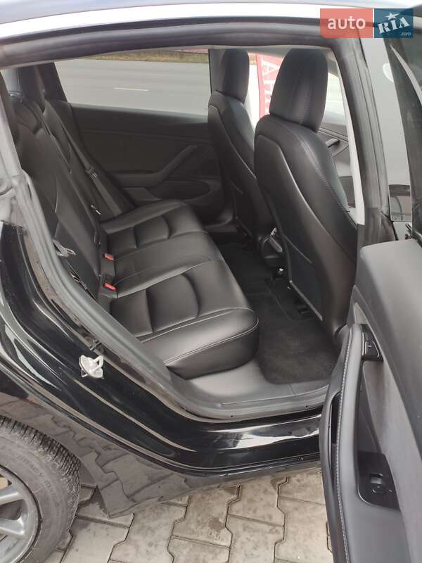 Седан Tesla Model 3 2018 в Тернополе фото 22 Седан Tesla Model 3 2018 в Тернополе