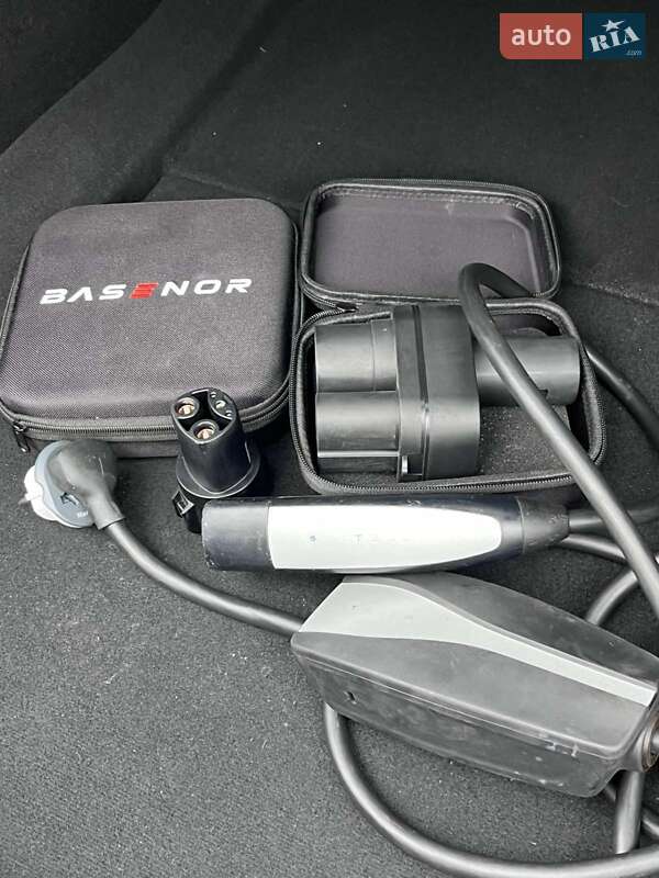 Седан Tesla Model 3 2018 в Тернополе фото 53 Седан Tesla Model 3 2018 в Тернополе