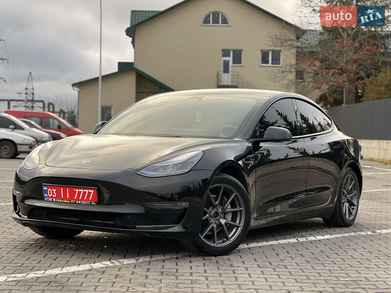 Седан Tesla Model 3 2023 в Луцке фото 3 Седан Tesla Model 3 2023 в Луцке