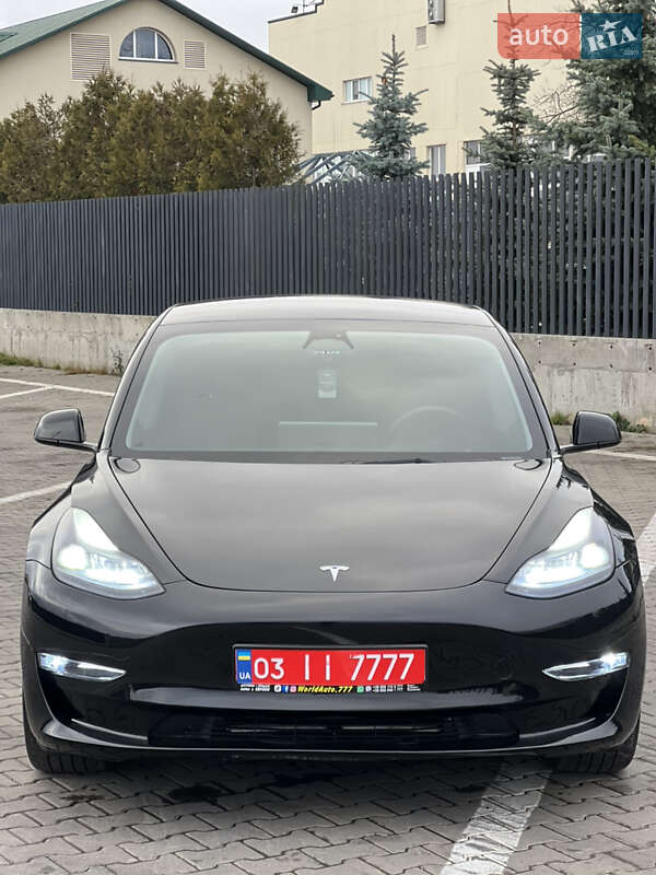 Седан Tesla Model 3 2023 в Луцке фото 10 Седан Tesla Model 3 2023 в Луцке