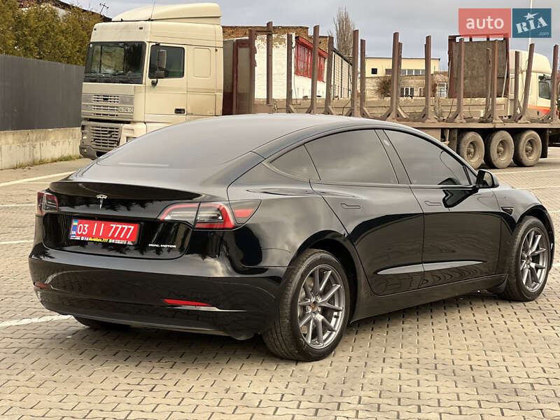 Седан Tesla Model 3 2023 в Луцке фото 8 Седан Tesla Model 3 2023 в Луцке
