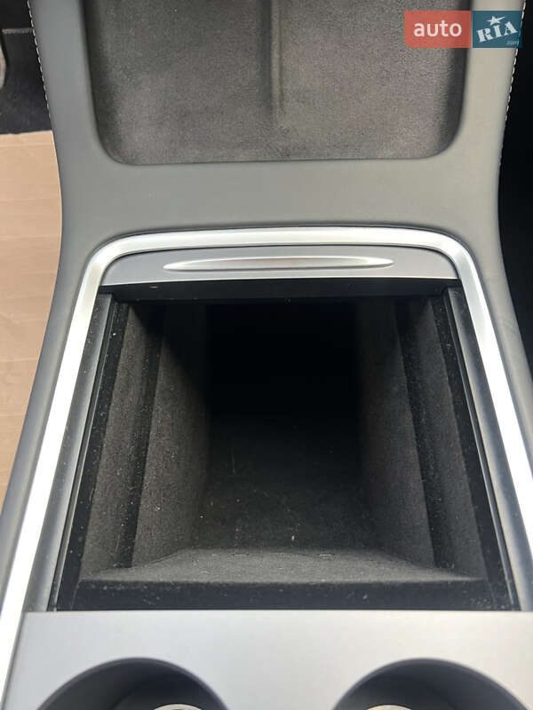 Седан Tesla Model 3 2023 в Луцке фото 31 Седан Tesla Model 3 2023 в Луцке