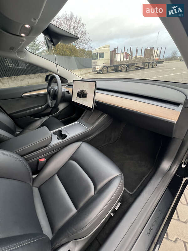 Седан Tesla Model 3 2023 в Луцке фото 40 Седан Tesla Model 3 2023 в Луцке