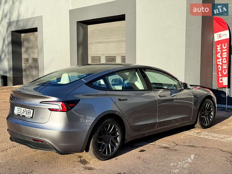 Седан Tesla Model 3 2025 в Киеве фото 9 Седан Tesla Model 3 2025 в Киеве