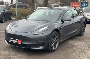 Седан Tesla Model 3 2023 в Виннице