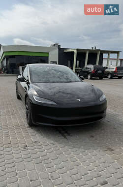 Седан Tesla Model 3 2024 в Городке
