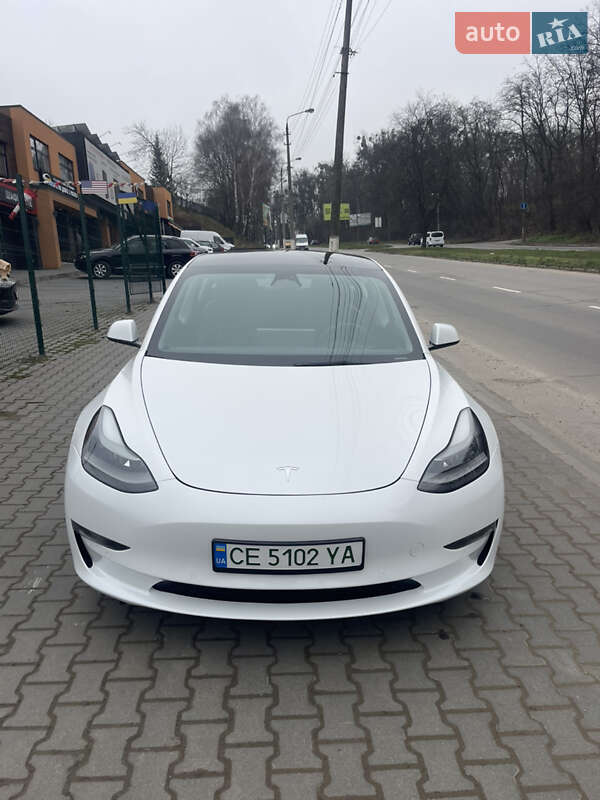 Tesla Model 3 2022