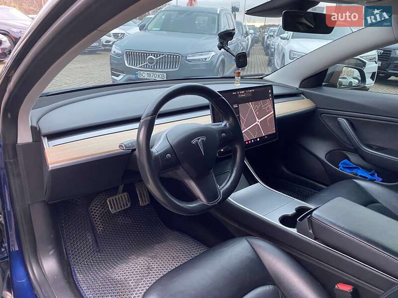 Седан Tesla Model 3 2018 в Львове фото 10 Седан Tesla Model 3 2018 в Львове