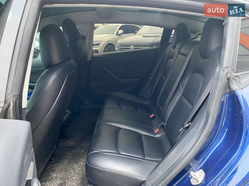 Седан Tesla Model 3 2018 в Львове фото 15 Седан Tesla Model 3 2018 в Львове