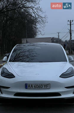 Седан Tesla Model 3 2019 в Чайках