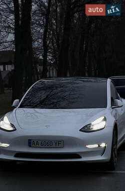 Седан Tesla Model 3 2019 в Чайках