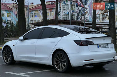 Седан Tesla Model 3 2019 в Чайках
