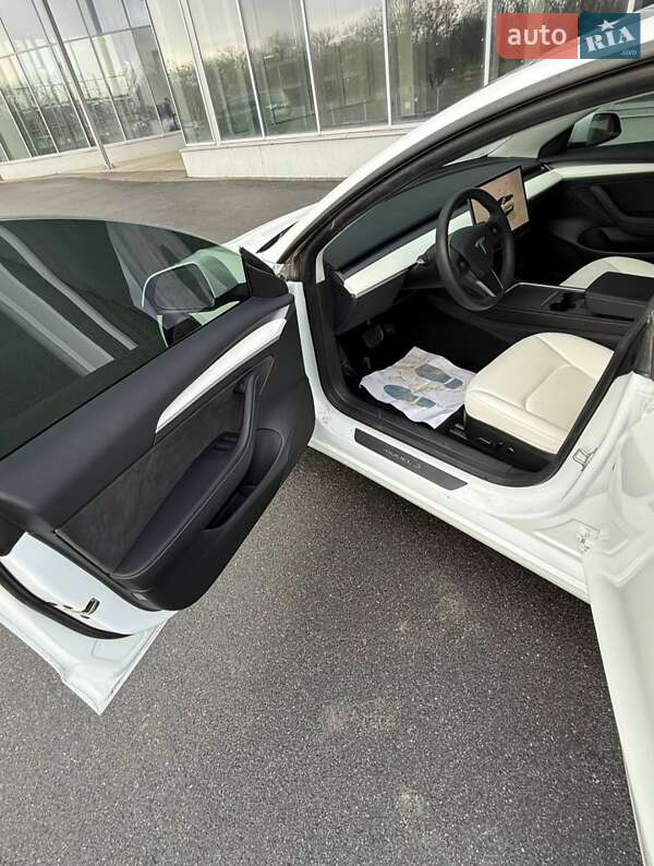 Седан Tesla Model 3 2023 в Днепре фото 7 Седан Tesla Model 3 2023 в Днепре