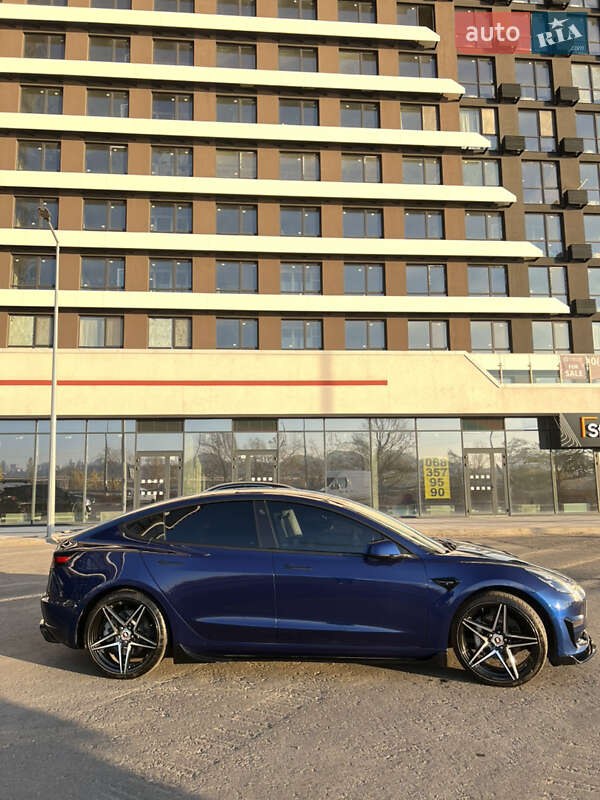Седан Tesla Model 3 2020 в Києві фото 3 Седан Tesla Model 3 2020 в Києві