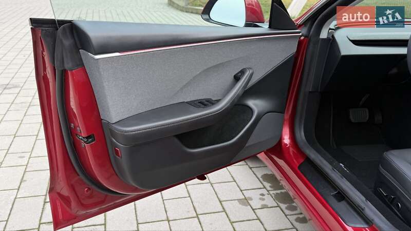 Седан Tesla Model 3 2025 в Ковеле