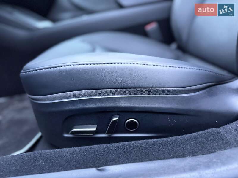 Седан Tesla Model 3 2025 в Ковеле