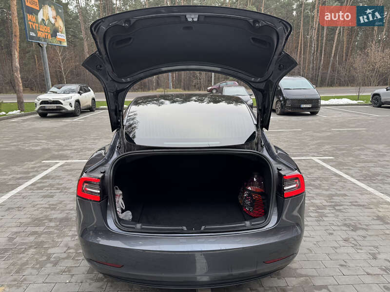 Седан Tesla Model 3 2019 в Киеве фото 15 Седан Tesla Model 3 2019 в Киеве