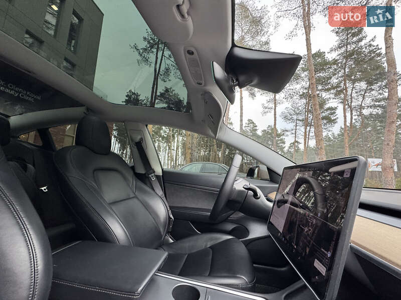 Седан Tesla Model 3 2019 в Киеве фото 23 Седан Tesla Model 3 2019 в Киеве