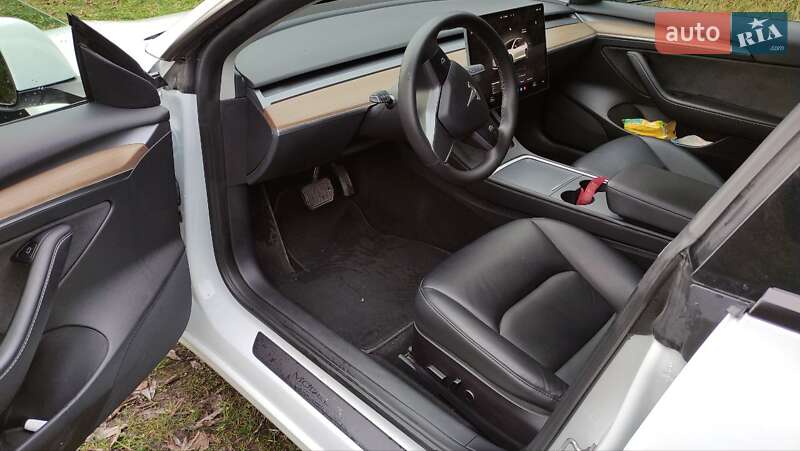 Седан Tesla Model 3 2022 в Киеве фото 12 Седан Tesla Model 3 2022 в Киеве