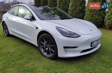 Седан Tesla Model 3 2022 в Киеве