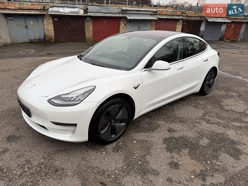 Седан Tesla Model 3 2018 в Киеве фото 25 Седан Tesla Model 3 2018 в Киеве