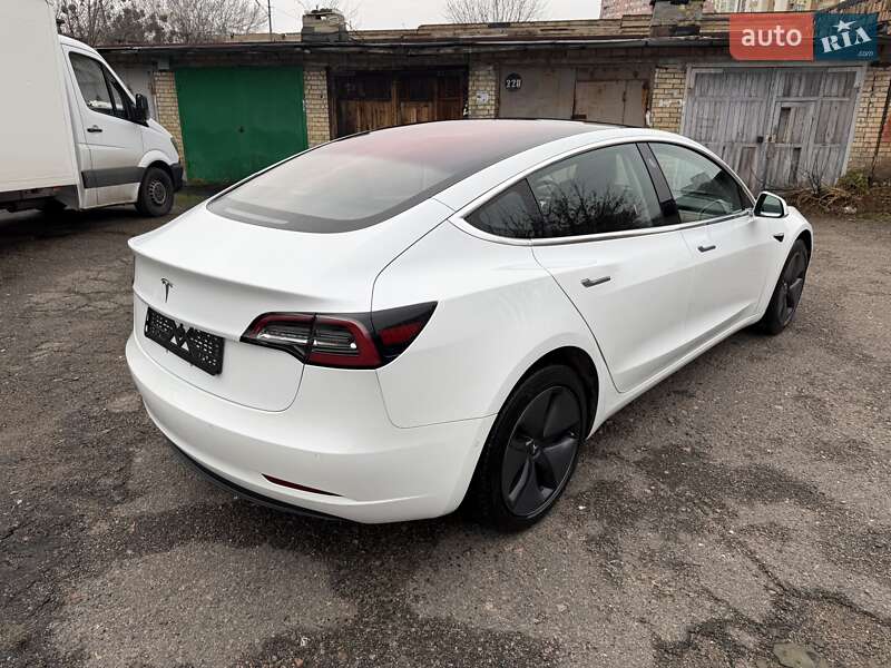 Седан Tesla Model 3 2018 в Киеве фото 38 Седан Tesla Model 3 2018 в Киеве