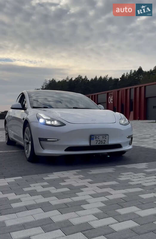 Седан Tesla Model 3 2020 в Львове фото Седан Tesla Model 3 2020 в Львове