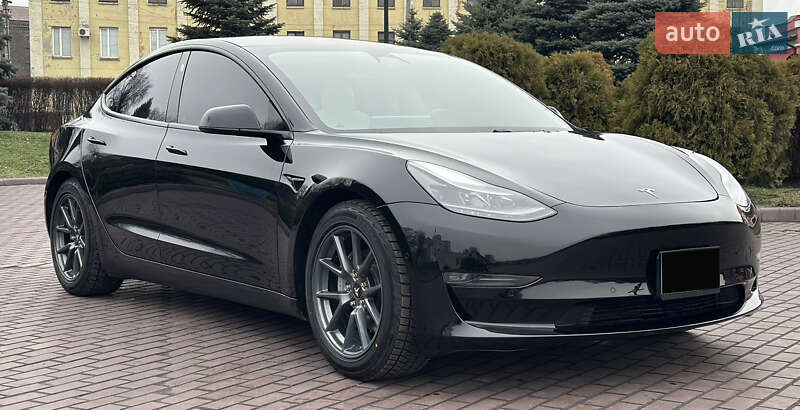 Седан Tesla Model 3 2021 в Днепре фото 7 Седан Tesla Model 3 2021 в Днепре