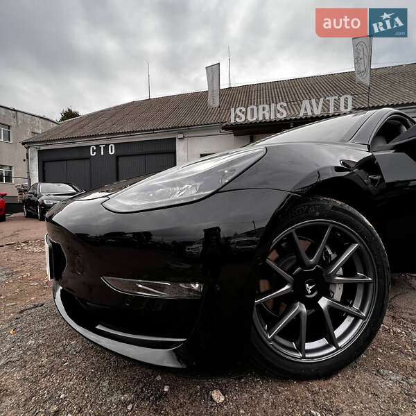 Седан Tesla Model 3 2022 в Чернигове фото 18 Седан Tesla Model 3 2022 в Чернигове