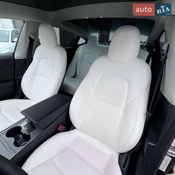 Седан Tesla Model 3 2022 в Чернигове фото 26 Седан Tesla Model 3 2022 в Чернигове