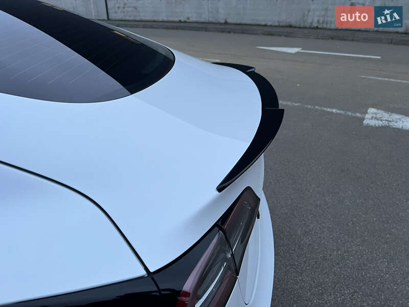 Седан Tesla Model 3 2021 в Киеве фото 13 Седан Tesla Model 3 2021 в Киеве